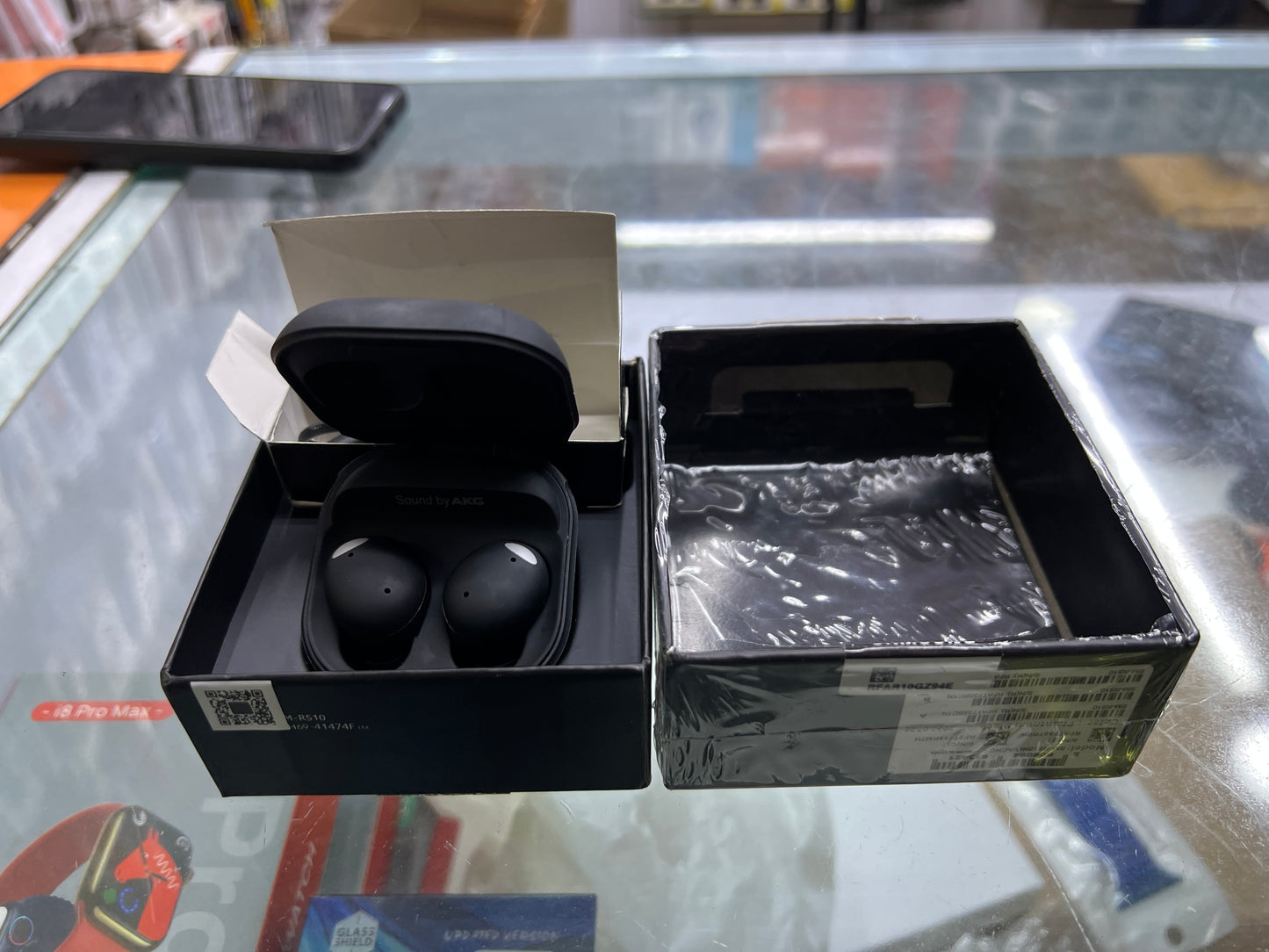*🤩 Samsung BUDS 2 PRO 2024 Model_Restocked On Demand 🤩* {Colour Availability May Vary}
