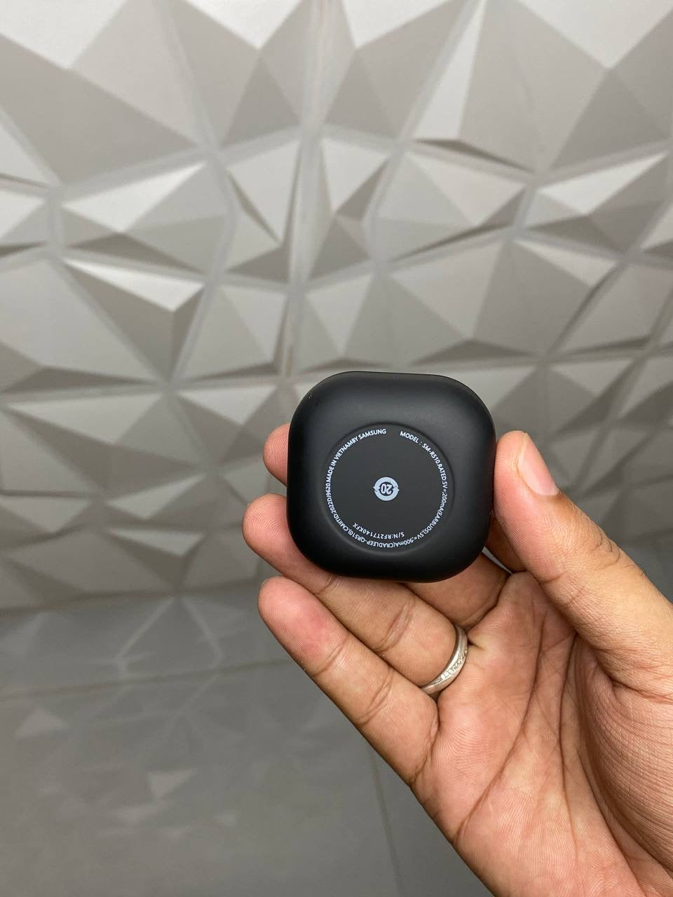 *🤩 Samsung BUDS 2 PRO 2024 Model_Restocked On Demand 🤩* {Colour Availability May Vary}