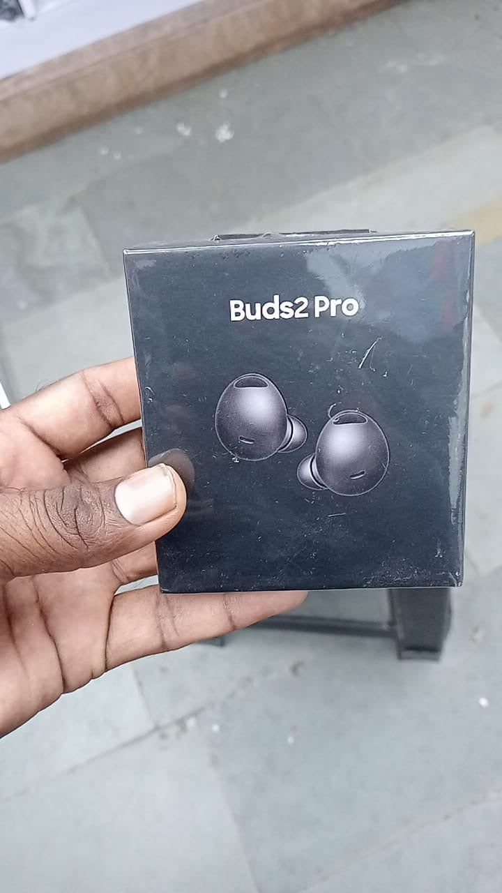 *🤩 Samsung BUDS 2 PRO 2024 Model_Restocked On Demand 🤩* {Colour Availability May Vary}