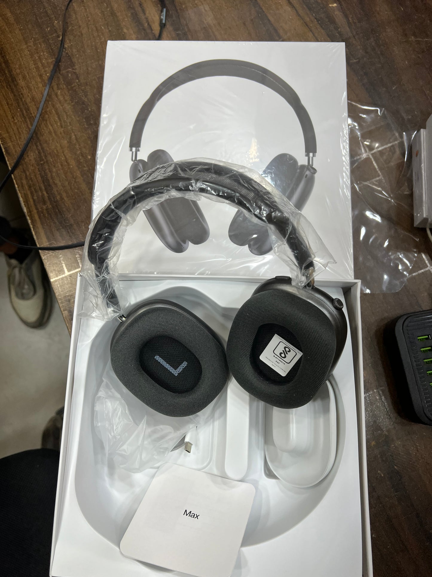 AIRPODZ MAX - NEXT TO OG QUALITY (With ANC Feature & Magnetic Cushions) 2024 Dubai Edition ✅