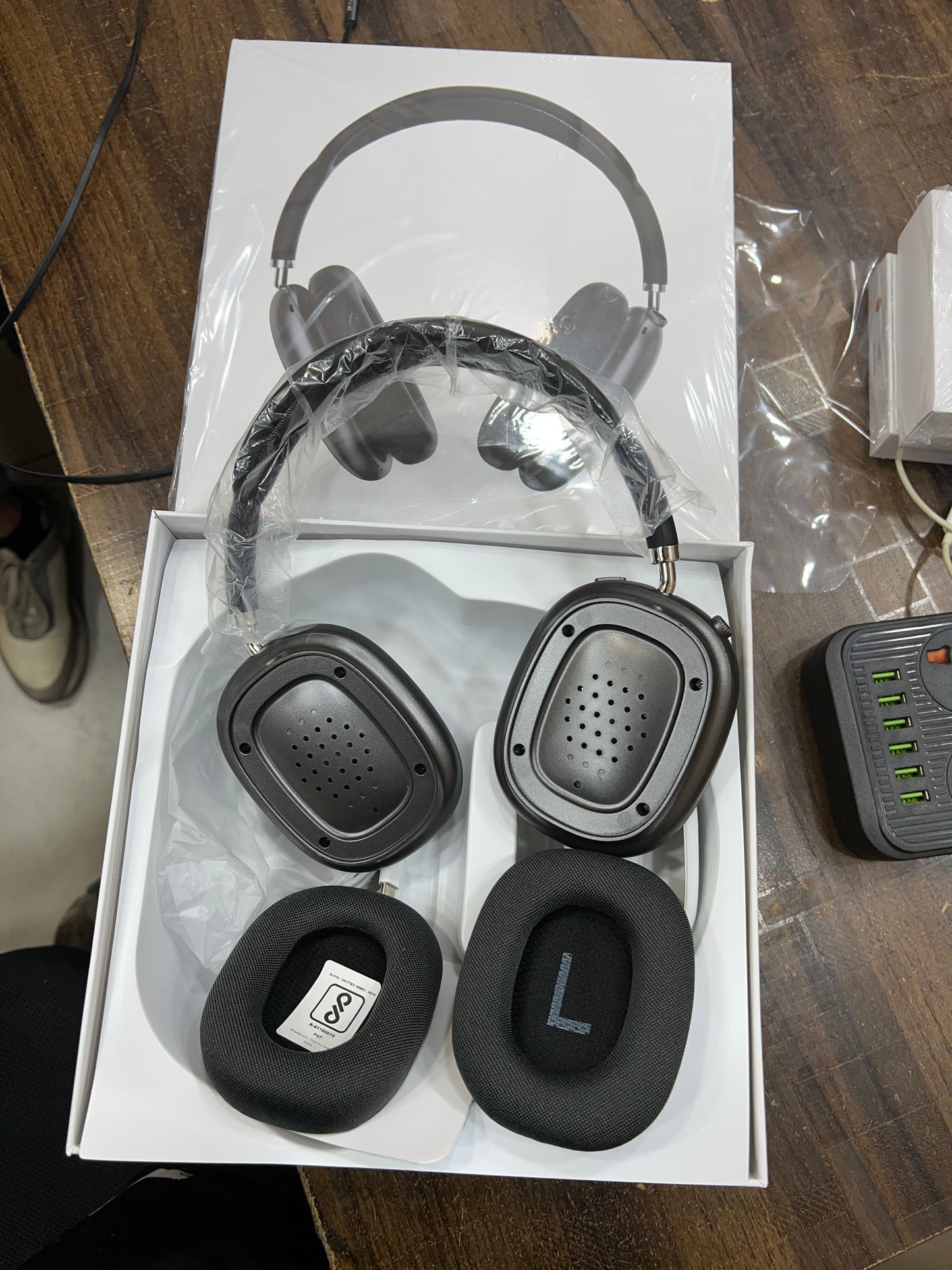 AIRPODZ MAX - NEXT TO OG QUALITY (With ANC Feature & Magnetic Cushions) 2024 Dubai Edition ✅