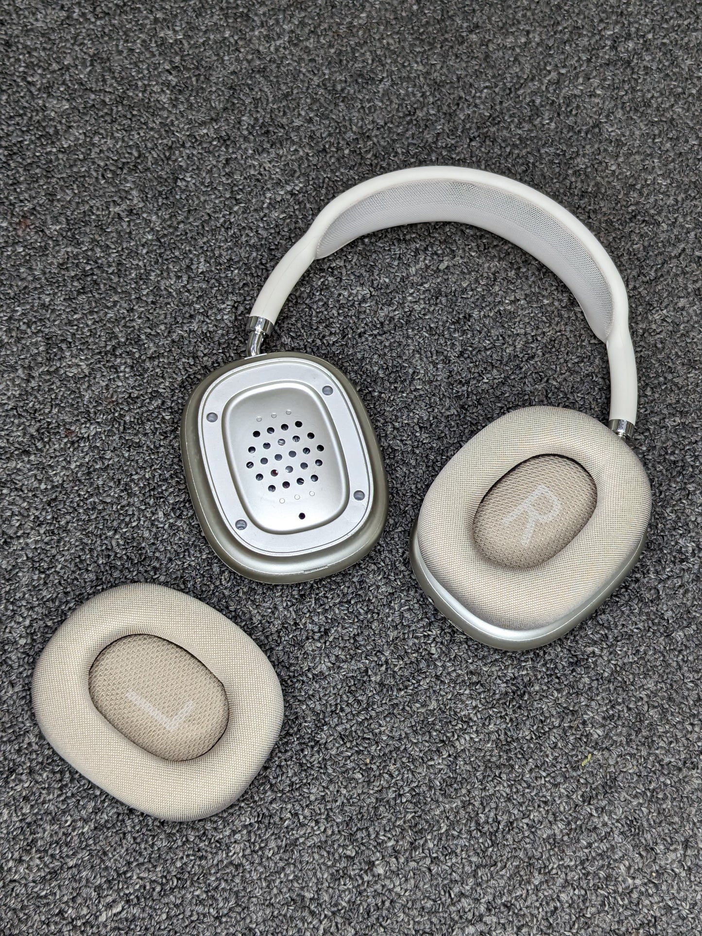 All New AirPodz Max 2 1:1 Headphones With All New Colour Collection With ANC Feature