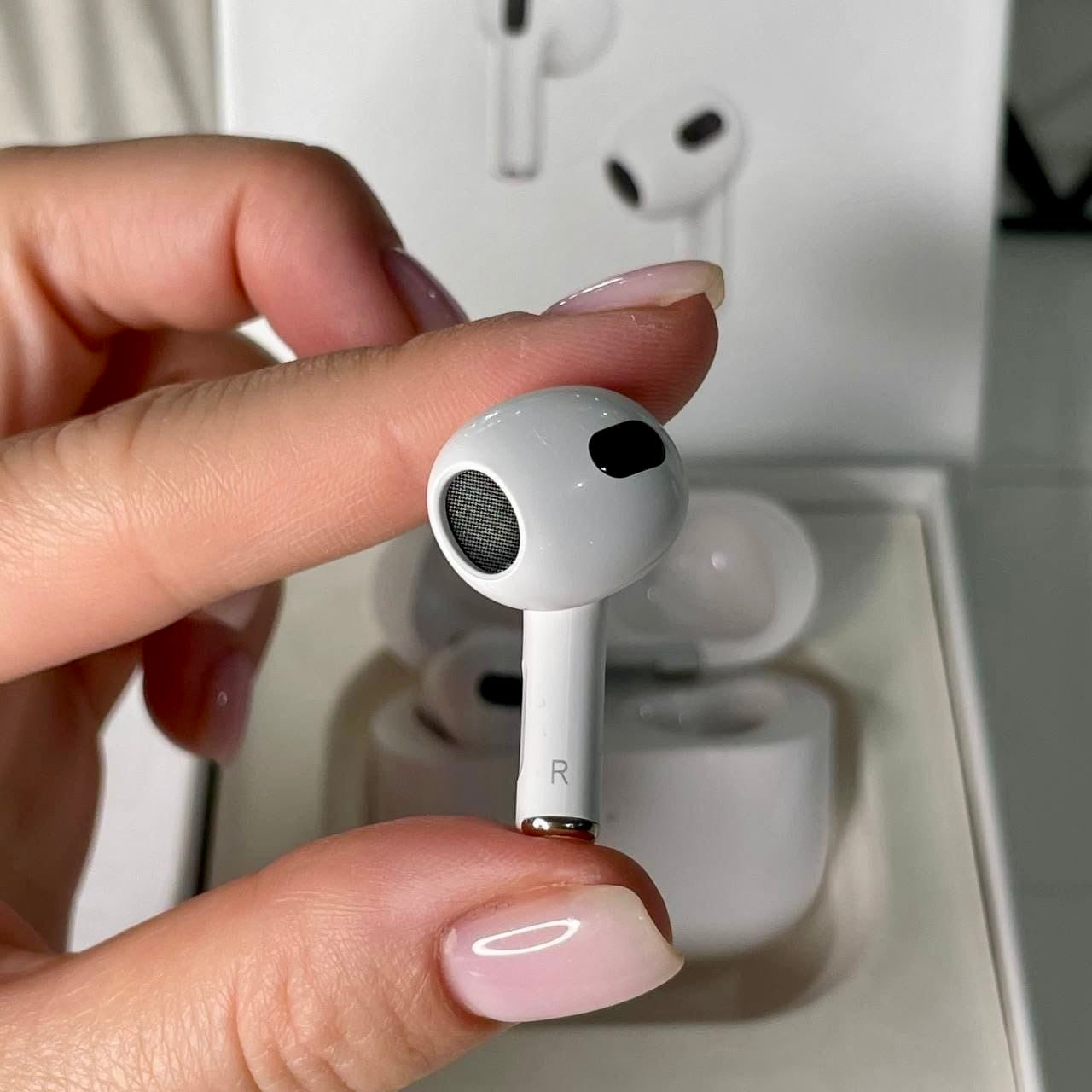 AirPodz Pro 3rd Generation (Lightning Cable)