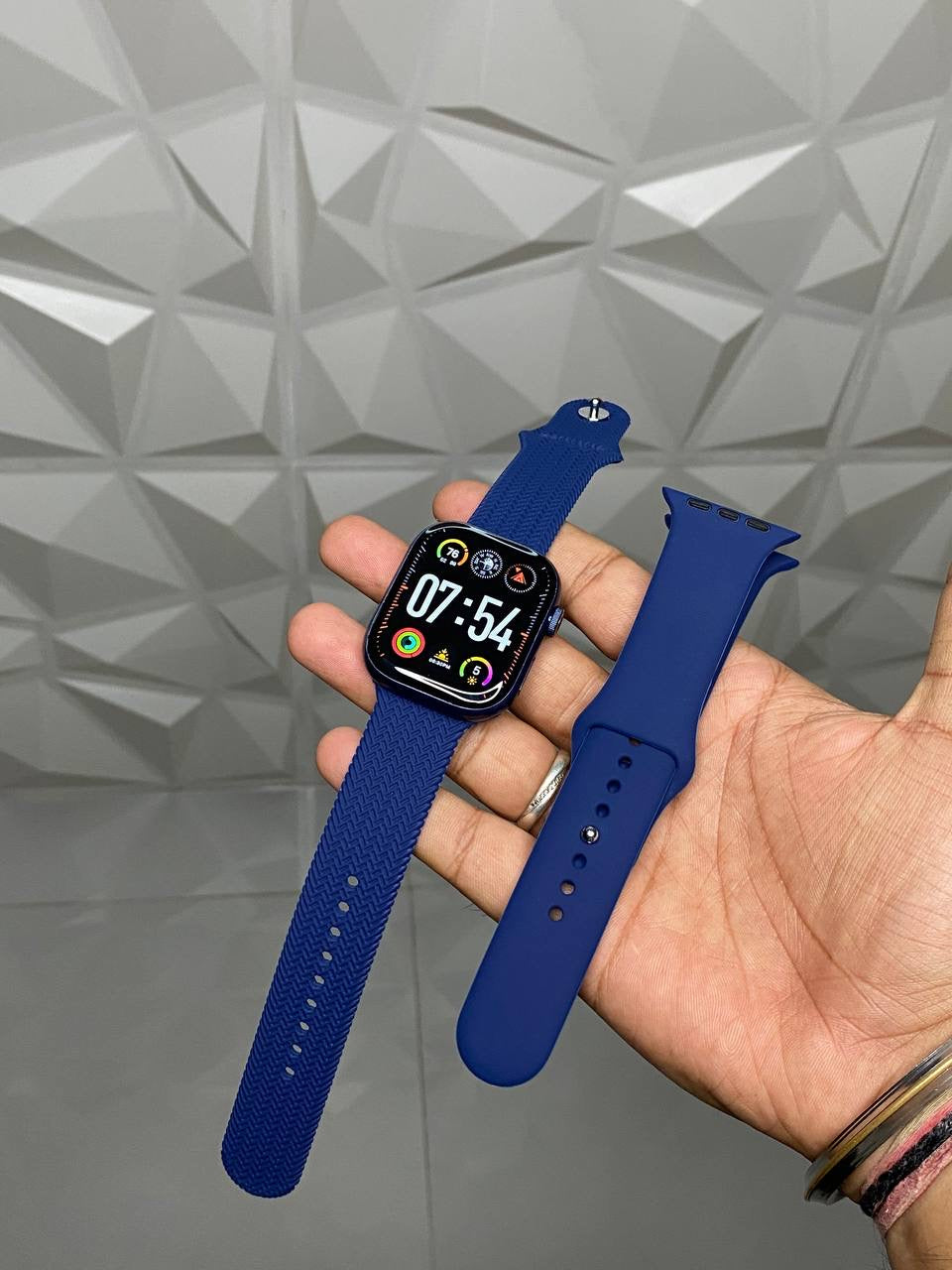 Series 9 Smartwatch 2024 Edition (Availability May Vary)